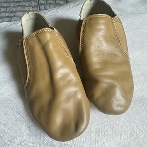 Big kids jazz shoes